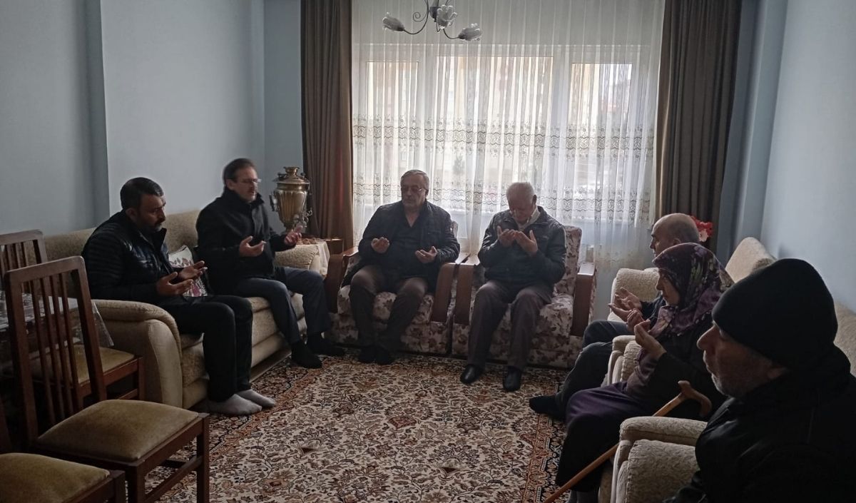 Mhp İlçe Teşkilatından Anlamlı Hareket! Şehir İsa Baydilli Için Bakın Ne Yaptılar (3)