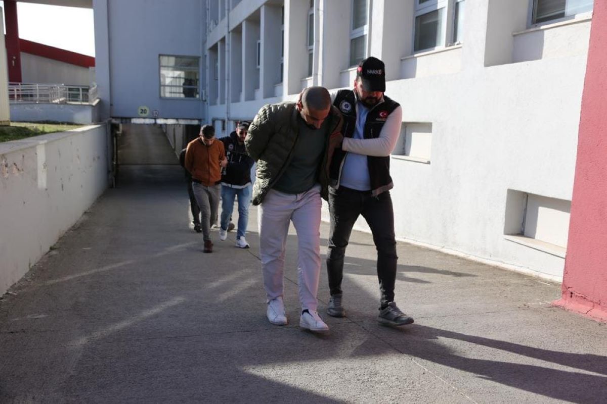Polis Ekipleri Tarafından Durdurulan Sakatat Yüklü Araçtan Bakın Ne Çıktı! 3
