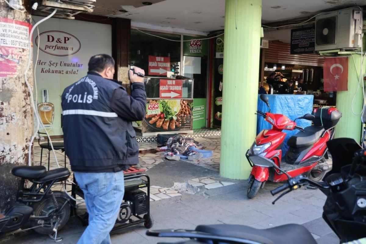 Şehir Merkezinde Kanlı Infaz 1 Ölü! 2