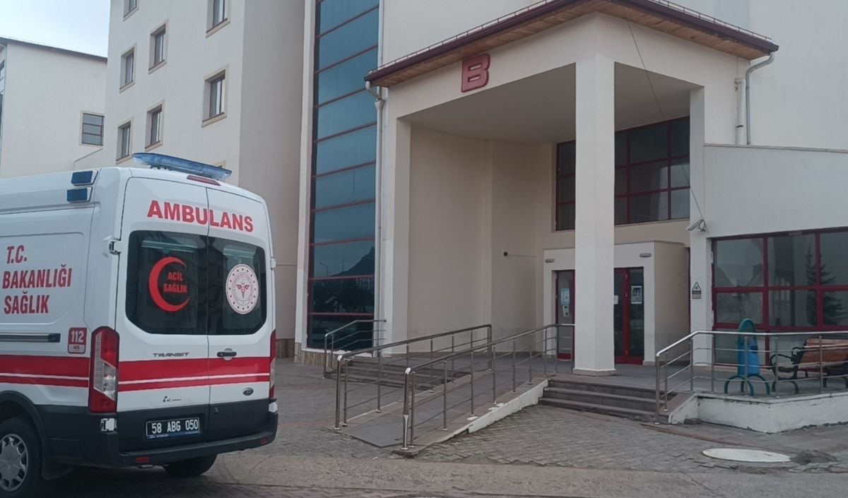 Üniversite Öğrencisinin Cansız Bedeni Kaldığı Yurdun Banyosunda Bulundu! (1)