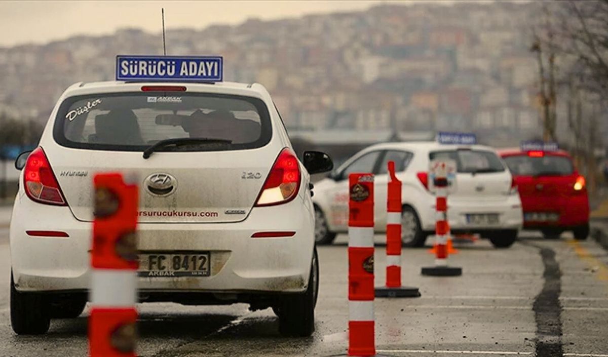 Yeni Yılda Ehliyet Almak Zorlaştı! İşte Kayseri'de Kurs Fiyatları (1)