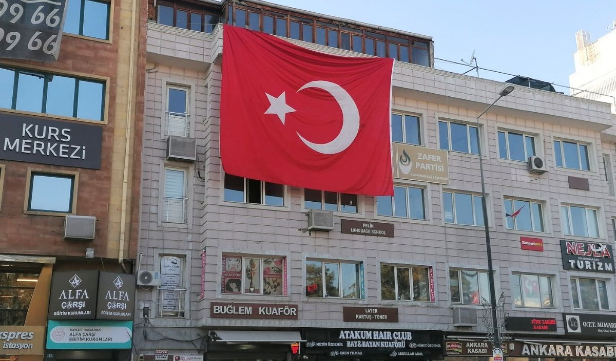 Zafer Partisi Kayseri İl Başkanlığı’ndan Şok Eden Protesto! Bakın Ne Yaptılar! (3)