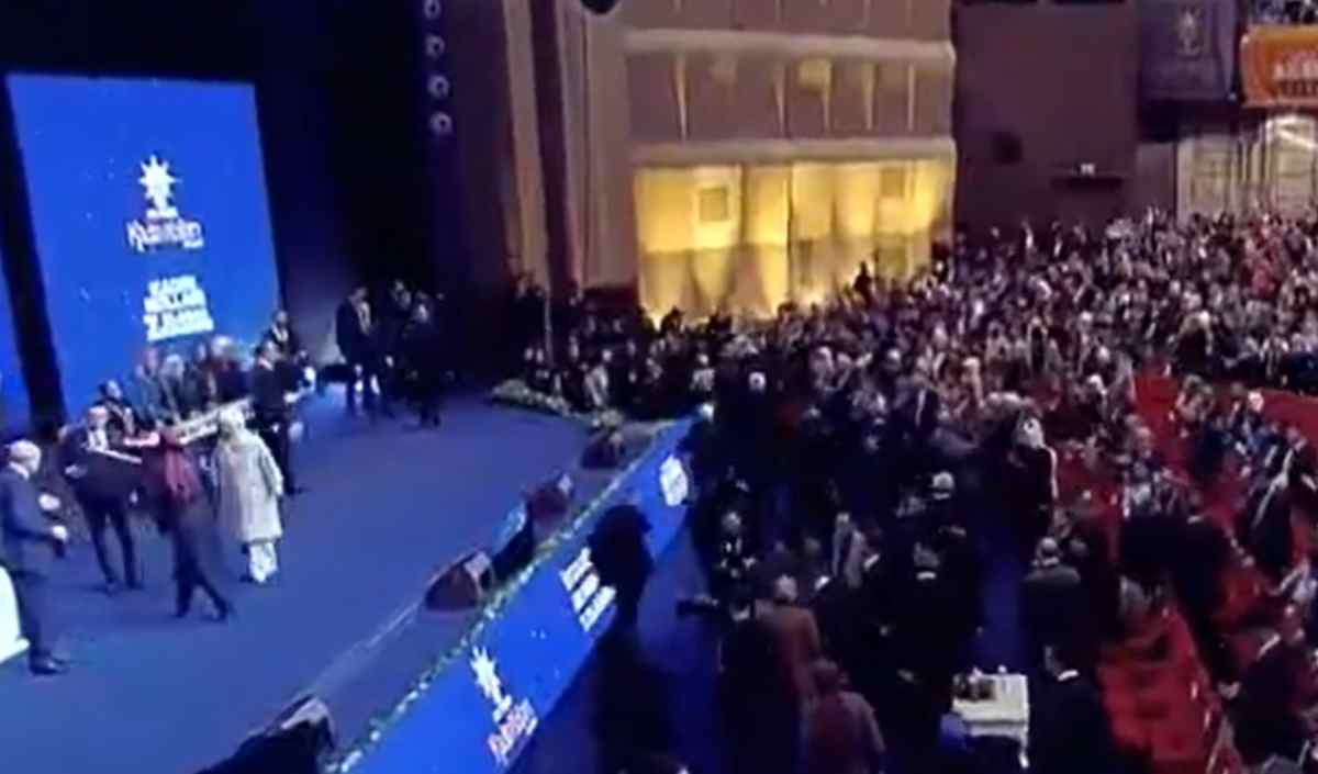 Cumhurbaşkanı Erdoğan Kadınları Dışlayan Hiçbir Siyasi Hareket Başarılı Olamaz (1)