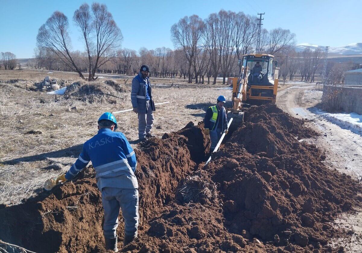 Pınarbaşı’na modern dokunuş! KASKİ ekipleri harekete geçti!