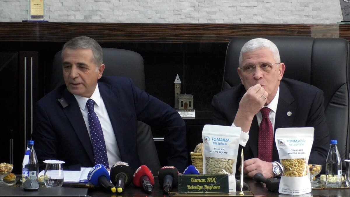 İYİ Parti Genel Başkanı Müsavat Dervişoğlu Tomarza’ya gelir gelmez bakın ne yaptı!