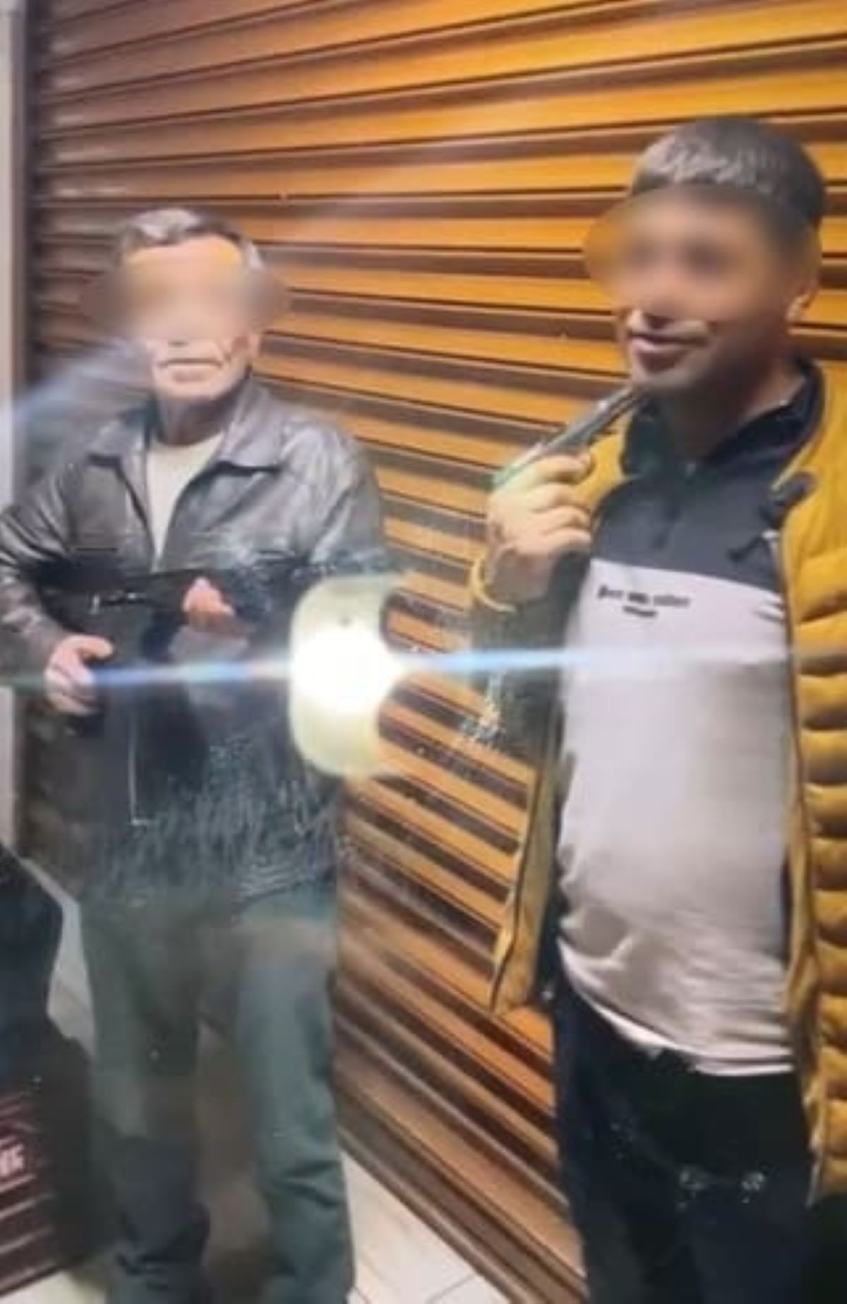 Adana Da Şakalaşırken Kendini Vurdu 2