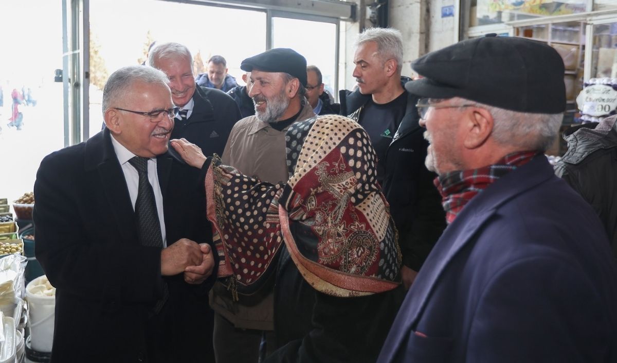 Başkan Büyükkılıç, Türkiye’nin En Büyük 2’Nci Çarşısında!  (1)