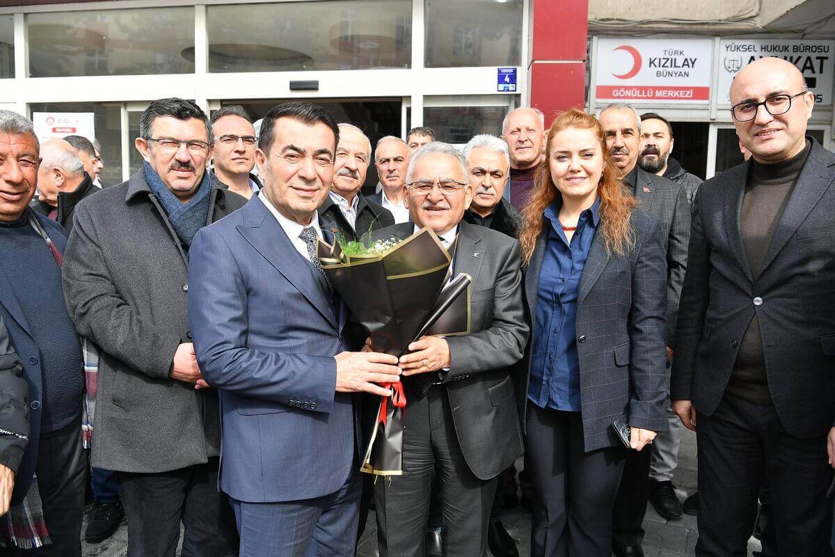 Başkan Büyükkılıç'tan dikkat çeken Bünyan çıkartması!