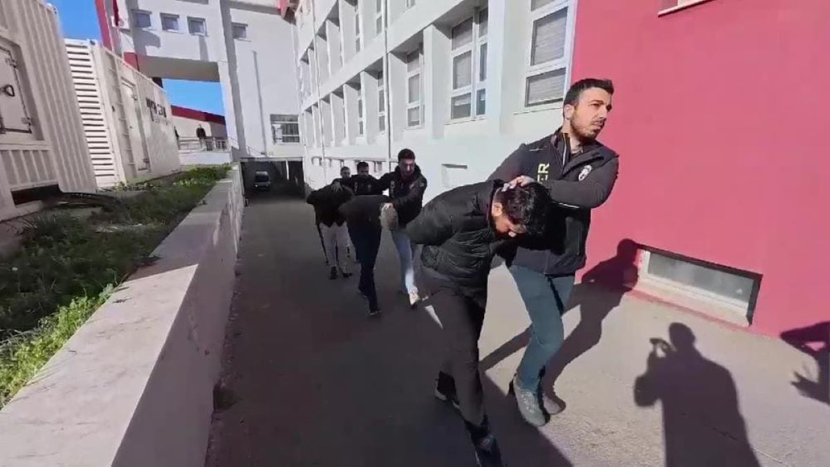 Dolandırıcılık Çetesi Çökertildi 2