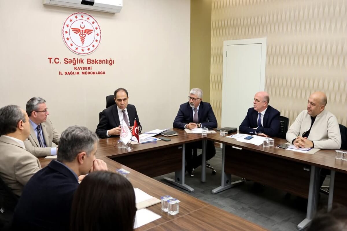 Kayseri Devlet Hastanesi Başhekimi'nin de katıldığı toplantı dikkat çekti!
