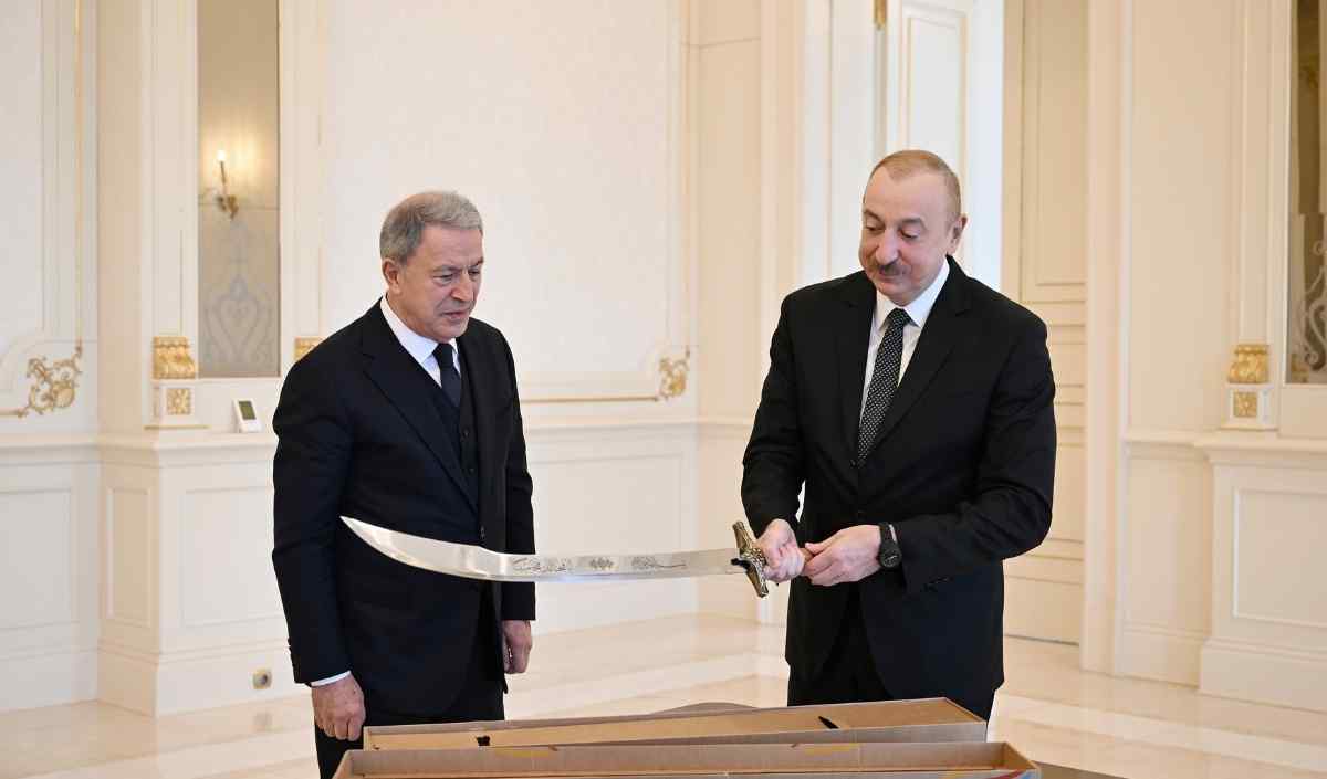 Hulusi Akar Azerbaycan Da Ailiyev Ile Görüştü (3)