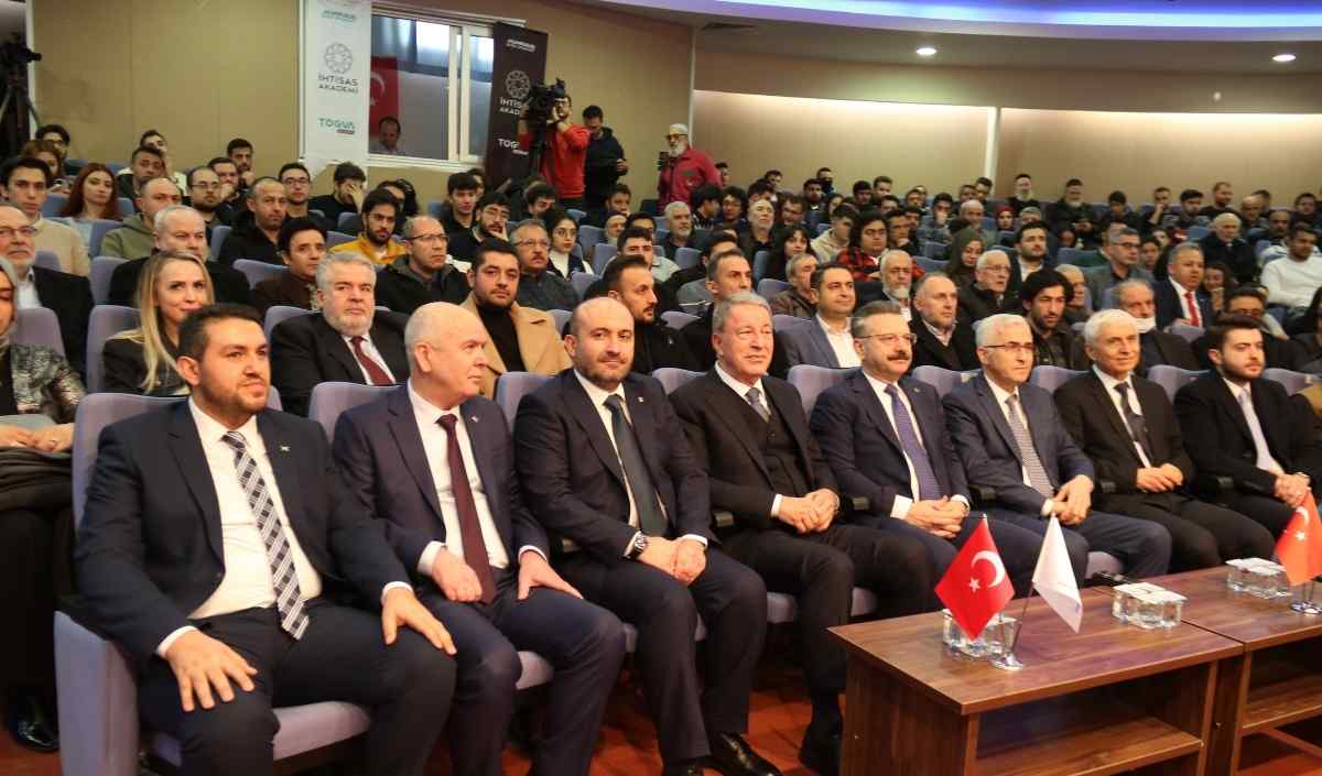 Hulusi Akar Dijital Tehditlere Dikkat Çekti, (4)