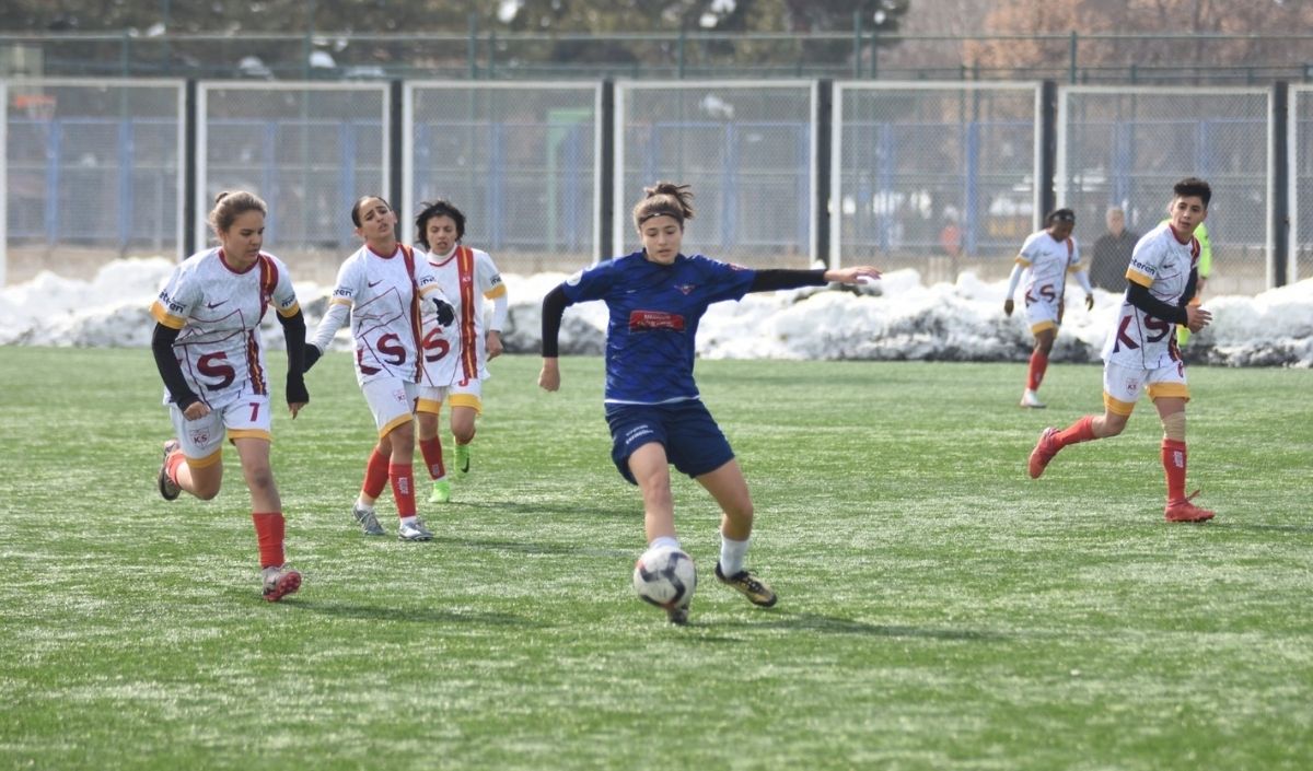 Kayseri Kadın Fk (3)