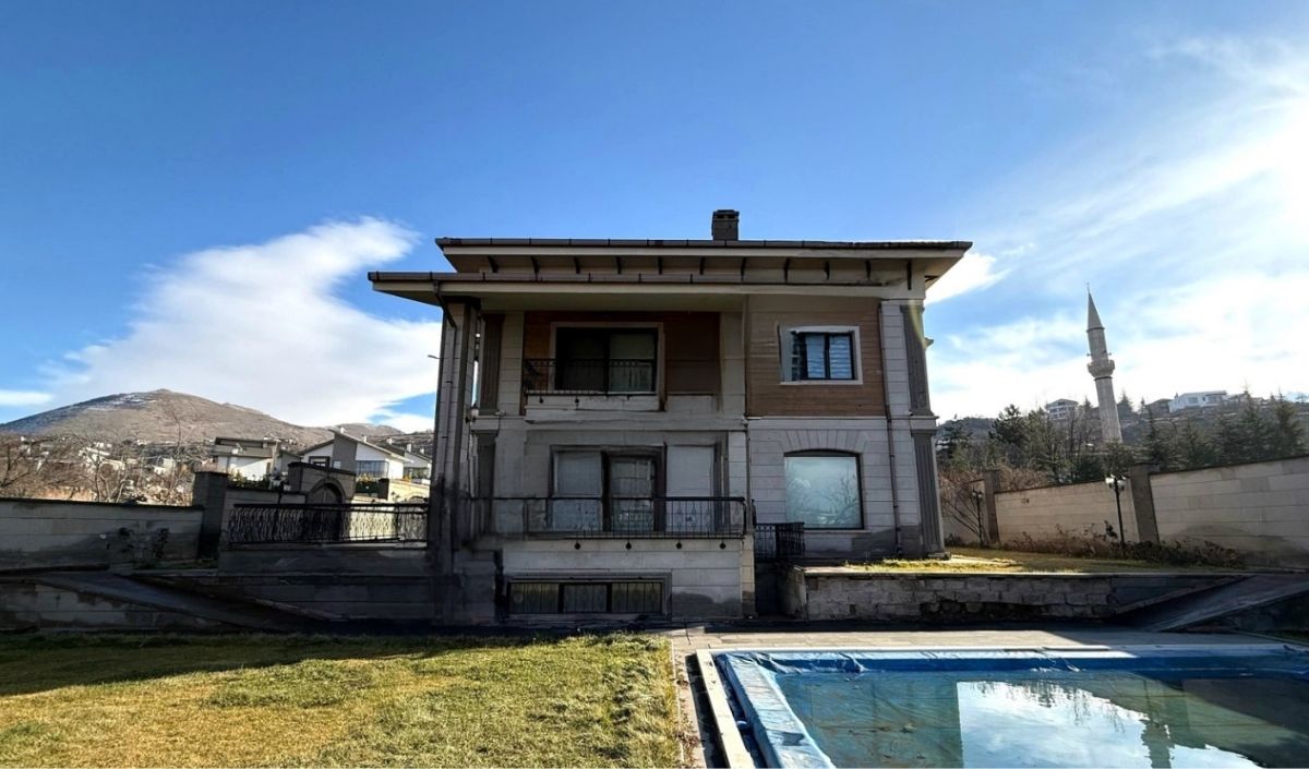 Kayseri’de Bu Evi Kiralamak Için Servet Gerekiyor! (3)