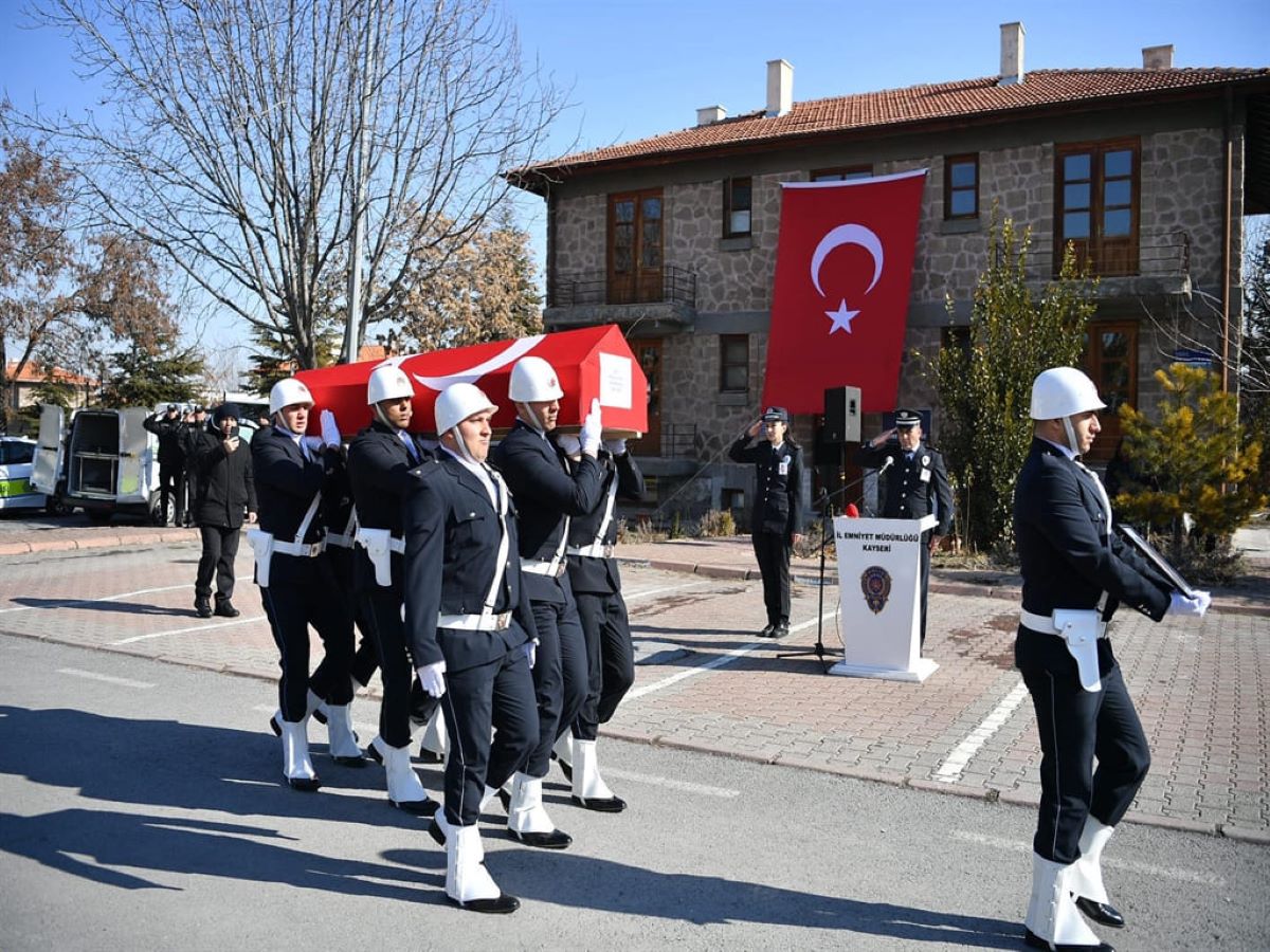 Kayserili Şehir Son Yolculuğuna Uğurlandı 4