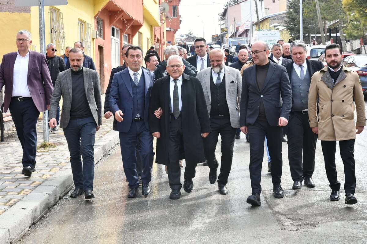 Başkan Büyükkılıç'tan dikkat çeken Bünyan çıkartması!