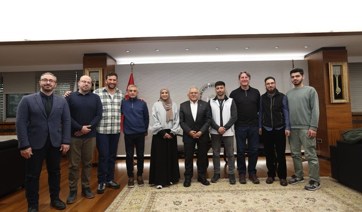 Özel Misafirler Büyükşehir'de! Bu Kez İngiltere'den Bakın Ne Için Geldiler (3)