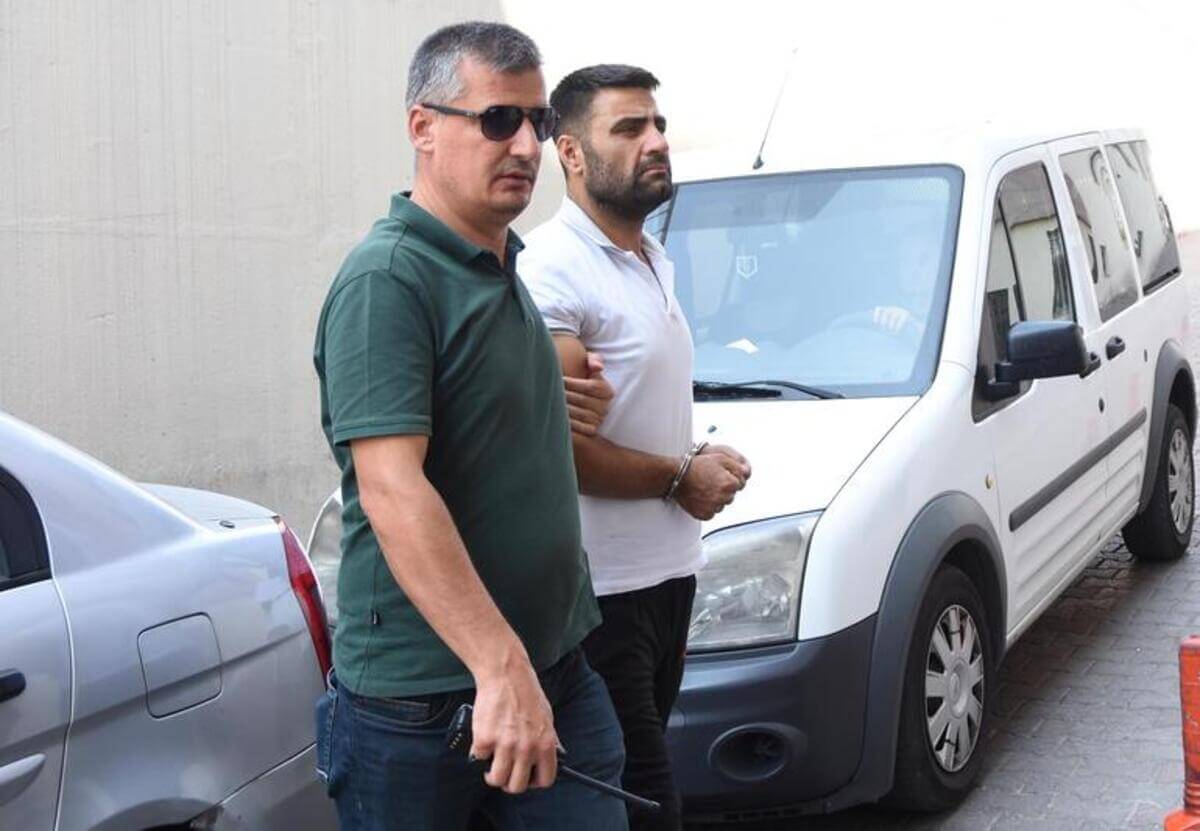 Kayseri’de silahlı kavgaya karışan şarkıcı Metin Işık ve oğlu’nun davasında yeni gelişme!