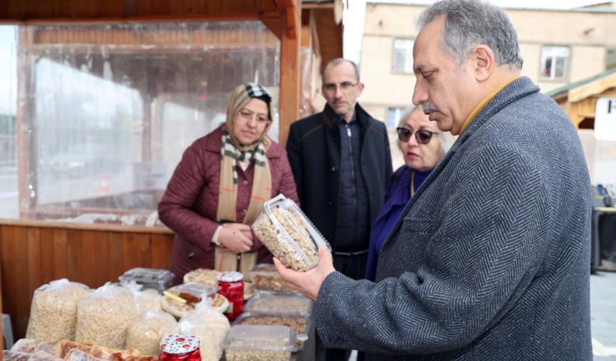Talas Maharetli Eller (4)
