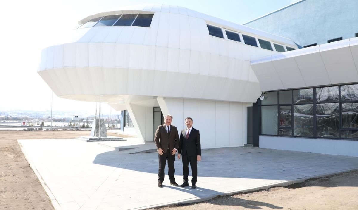 Tusaş Genel Müdürü Kayseri'de Sadece Bir Liseyi Ziyaret Etti! İşte Nedeni (2)