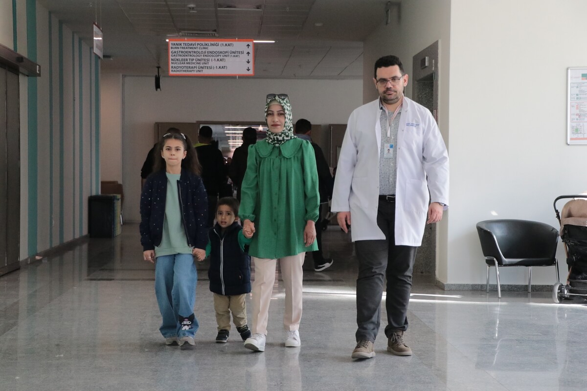 Kayseri Şehir Hastanesi’nde meme kanserini o yöntemle yendi!