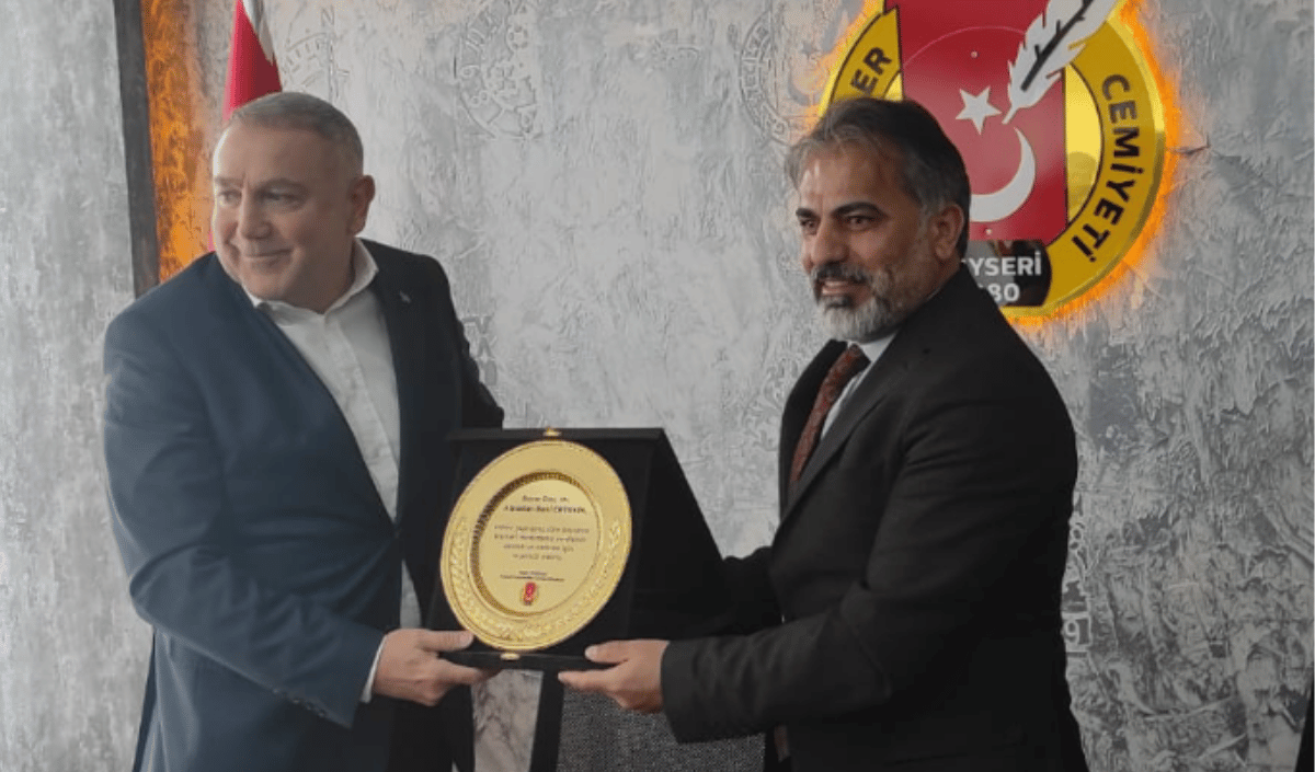 Alpaslan Baki Ertekinden Gazeteciler Cemiyetinde Veda