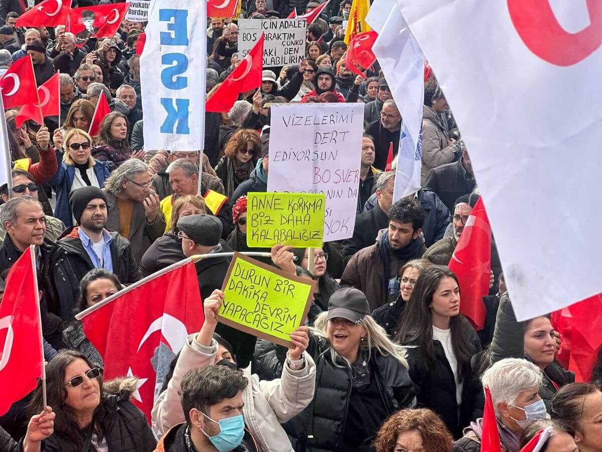 Kayseri’de CHP’liler Miting İçin Mimarsinan Parkı’nda Toplandı