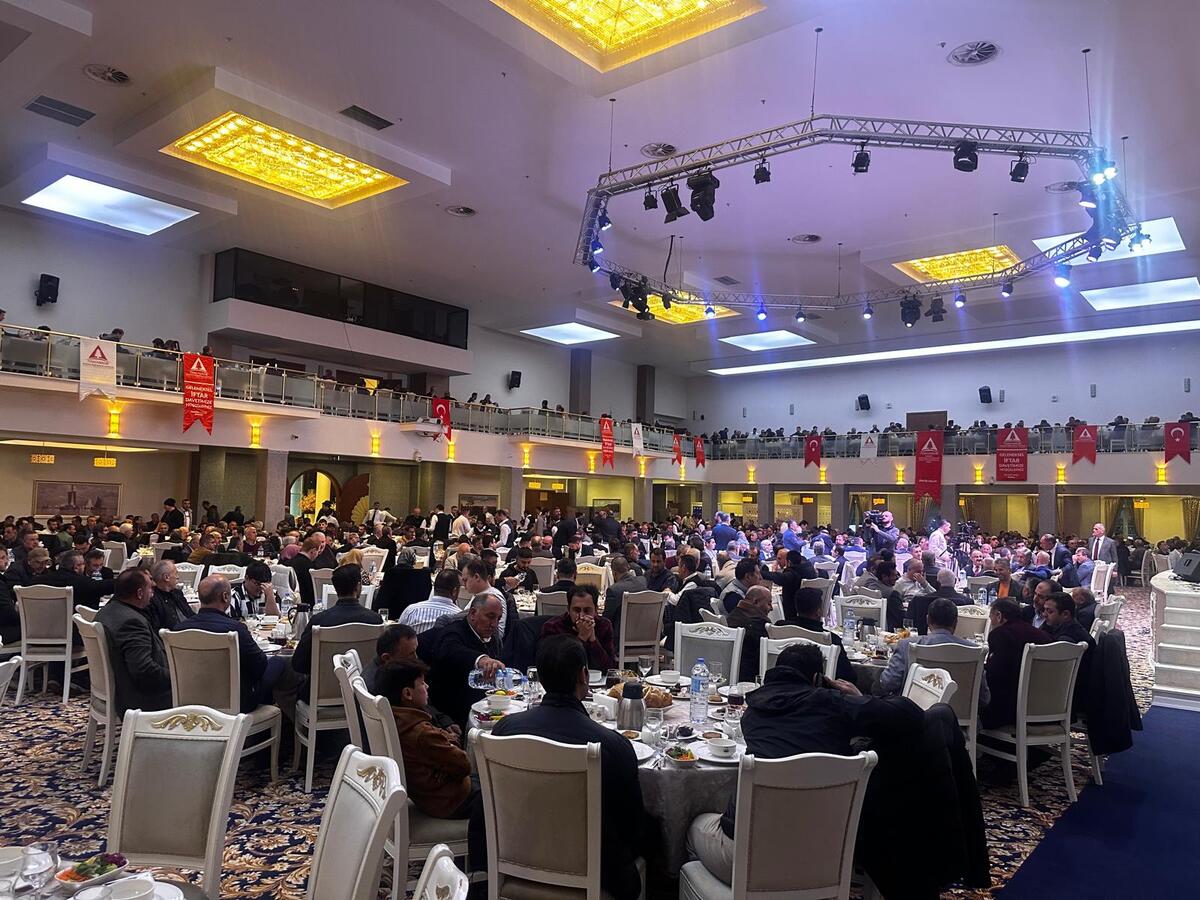 Mustafa Elitaş, Ankara’daki iftarda istihdam ve yatırıma dikkat çekti!