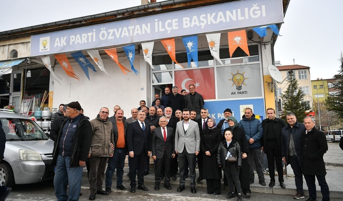 İlçe İlçe Gezi̇yor (2)