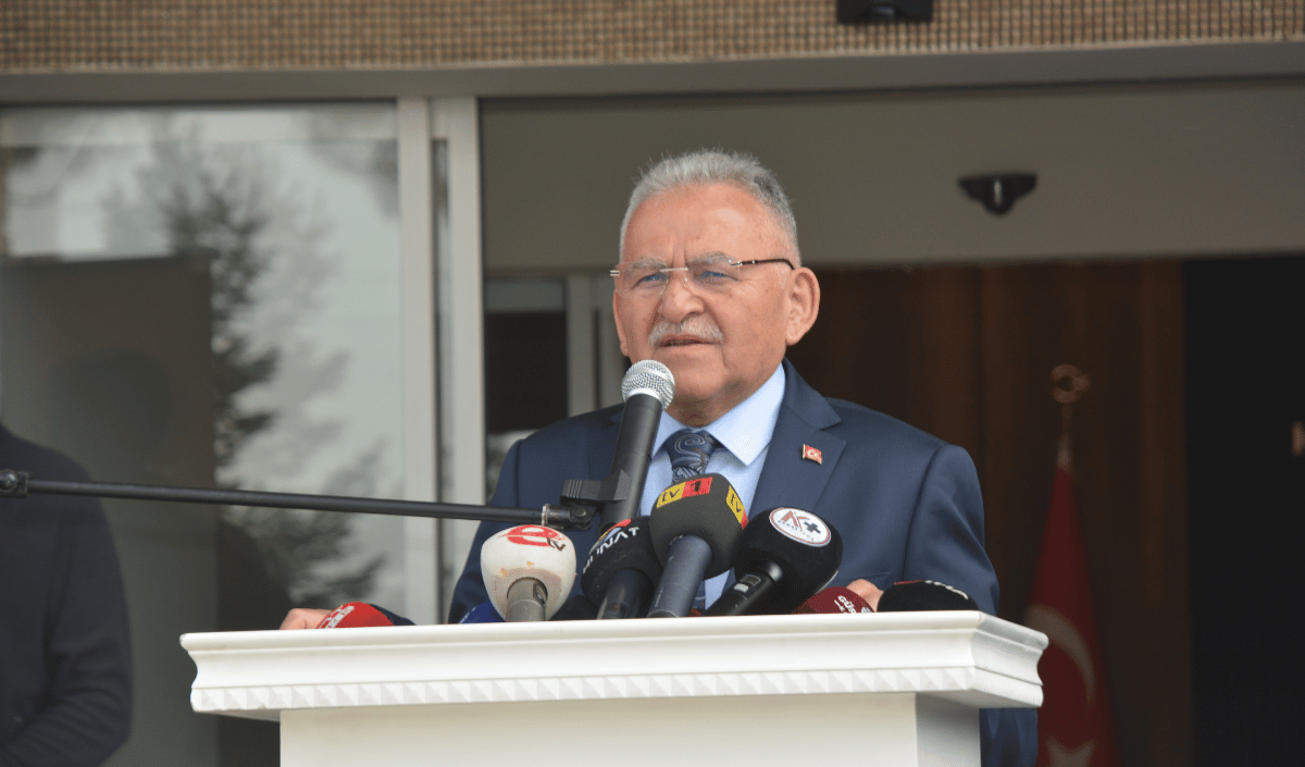 Kayseri Valilik Önünde Bayramlaşma (1)