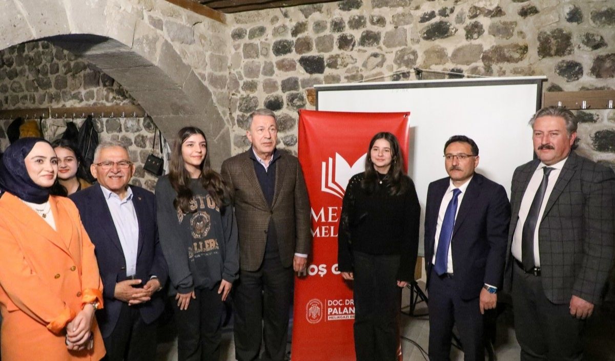 Kayseri’de Bu Mektebin Eşi Benzeri Yok! Öğrenciler Elemelerden Geçiyor (1)