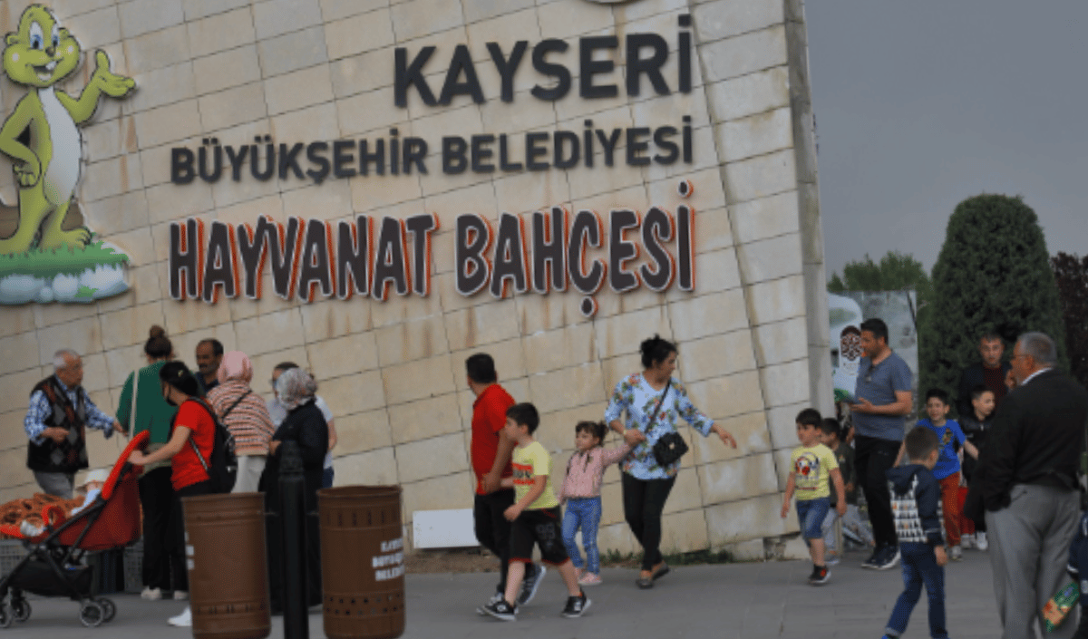 Kayseri'de Hayvanat Bahçesi Ücretsiz (1)