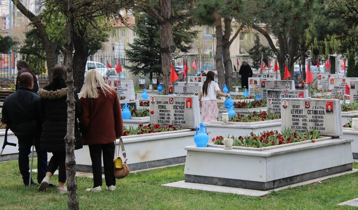 Kayseri'de Hüzünlü Bayram! Şehit Aileleri (3)