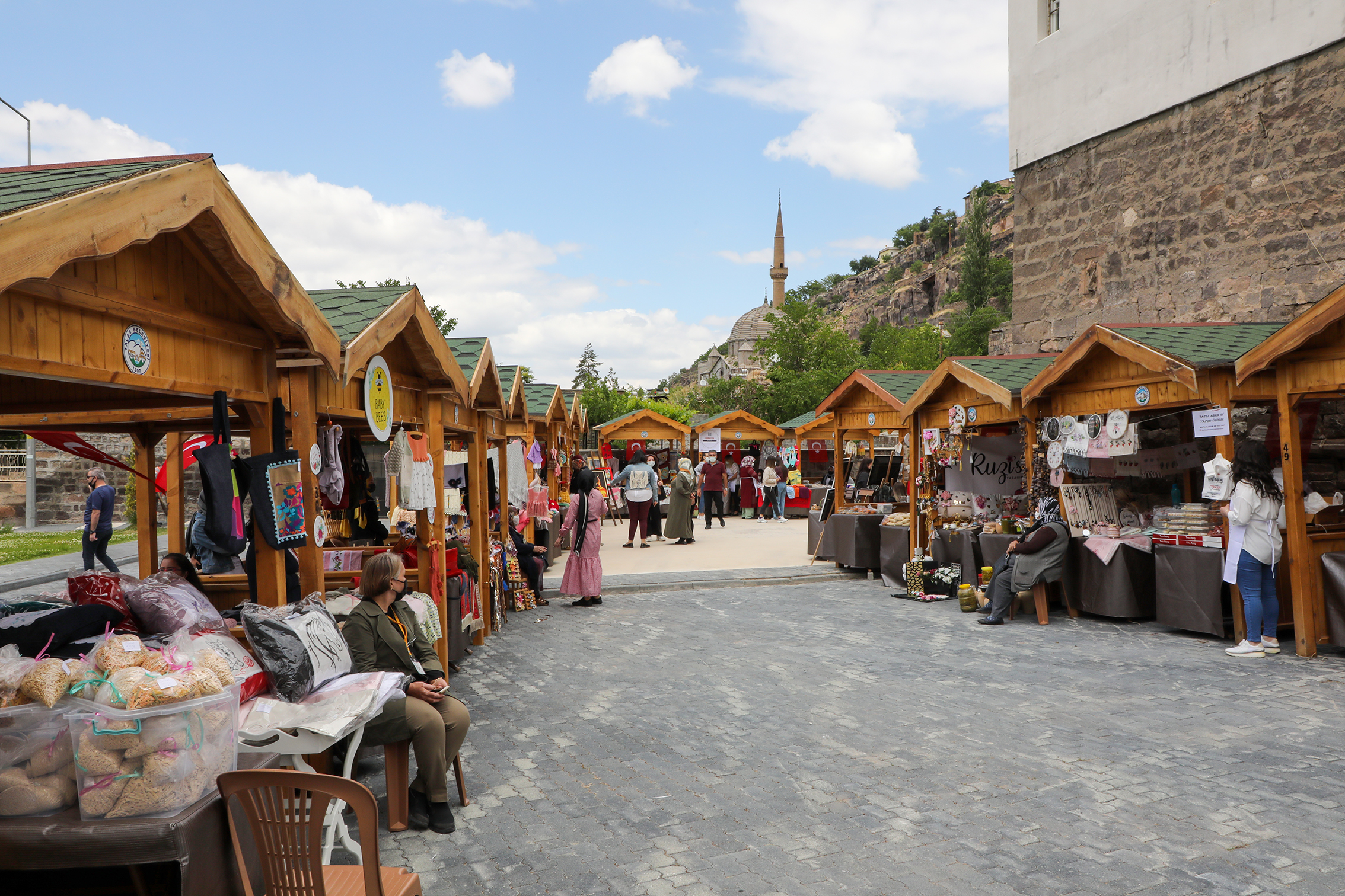 Maharetli̇ Eller (3)