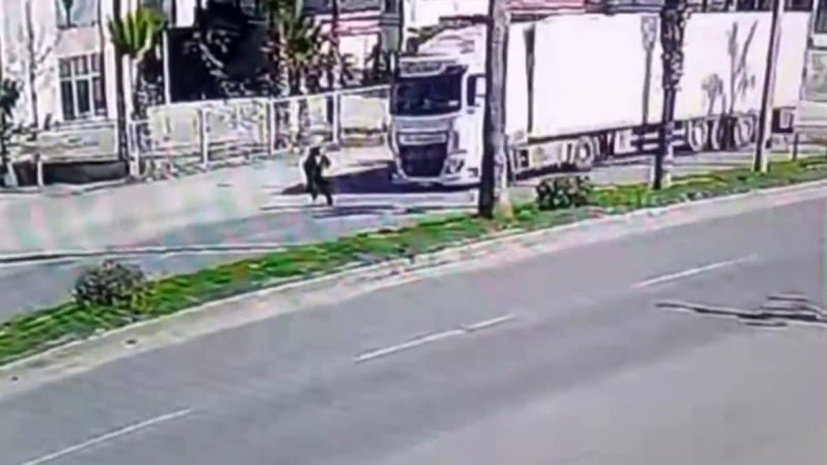 Tir In Çarptığı Genç Kız Öldü-1