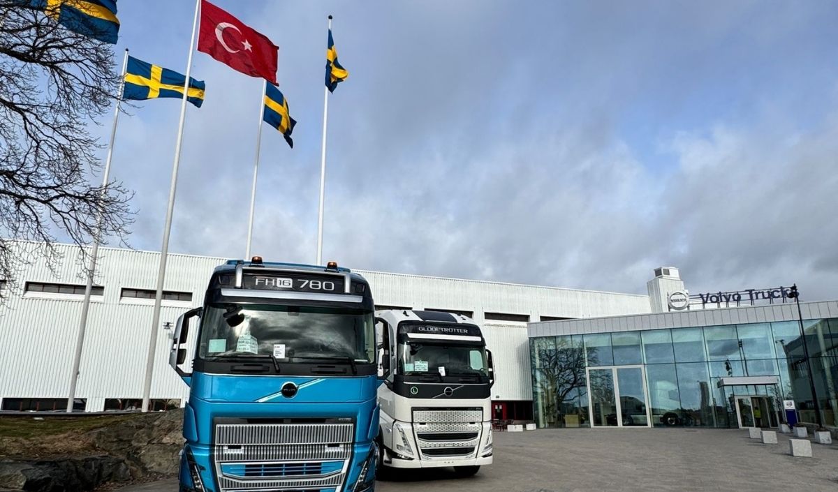 Türk Bayrağı Volvo (2)