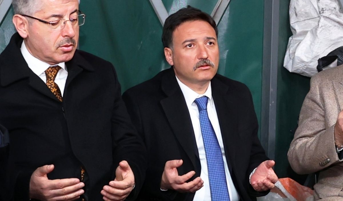 Vali Gökmen Çiçek'ten Gazeteci Oktay Ensari'nin Ailesine Taziye Ziyareti! (3)
