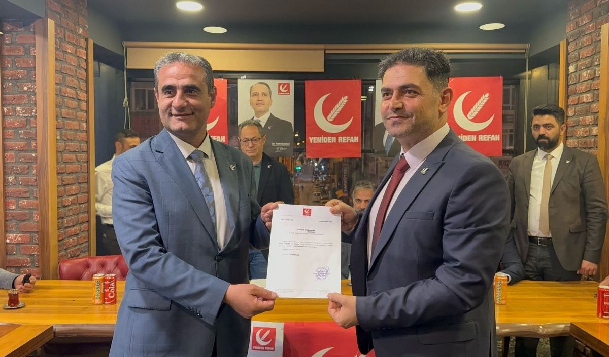 Yeniden Refah Kayseri’de Mazbatasını İl Başkanı'ndan Aldı! (1)