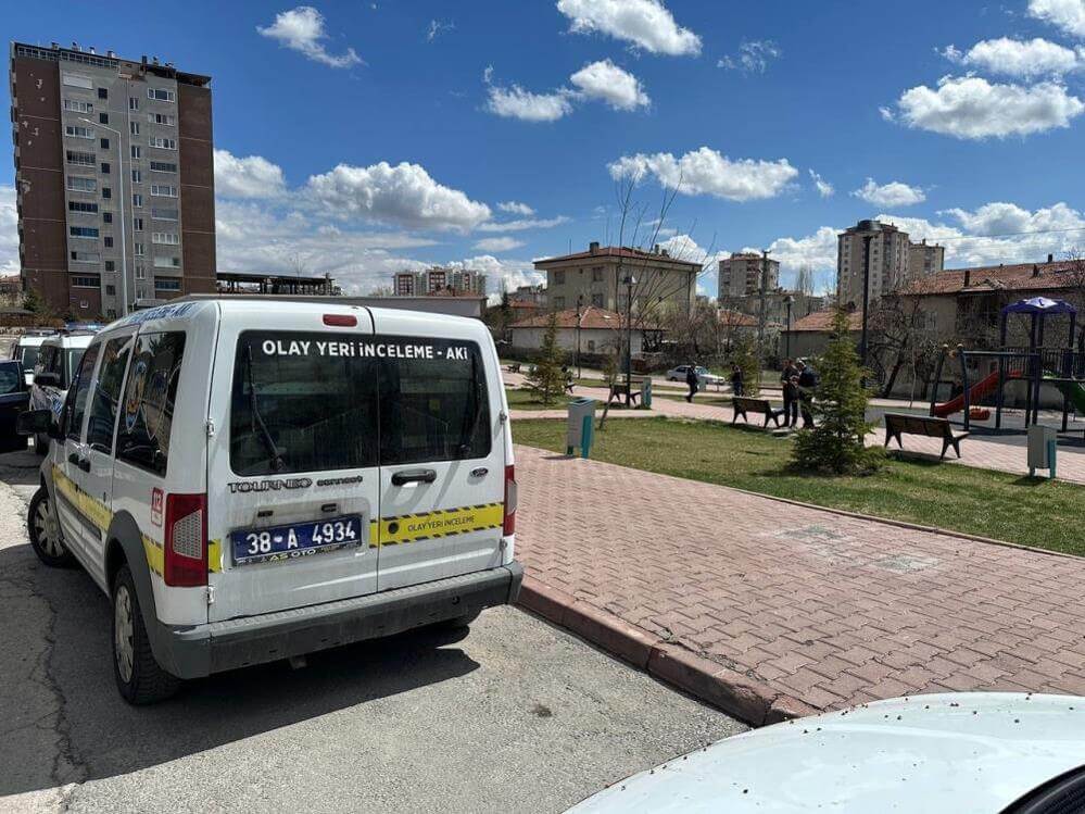 Kayseri’de 14 yaşındaki çocuğu katleden 2 kardeş adliyeye sevk edildi!