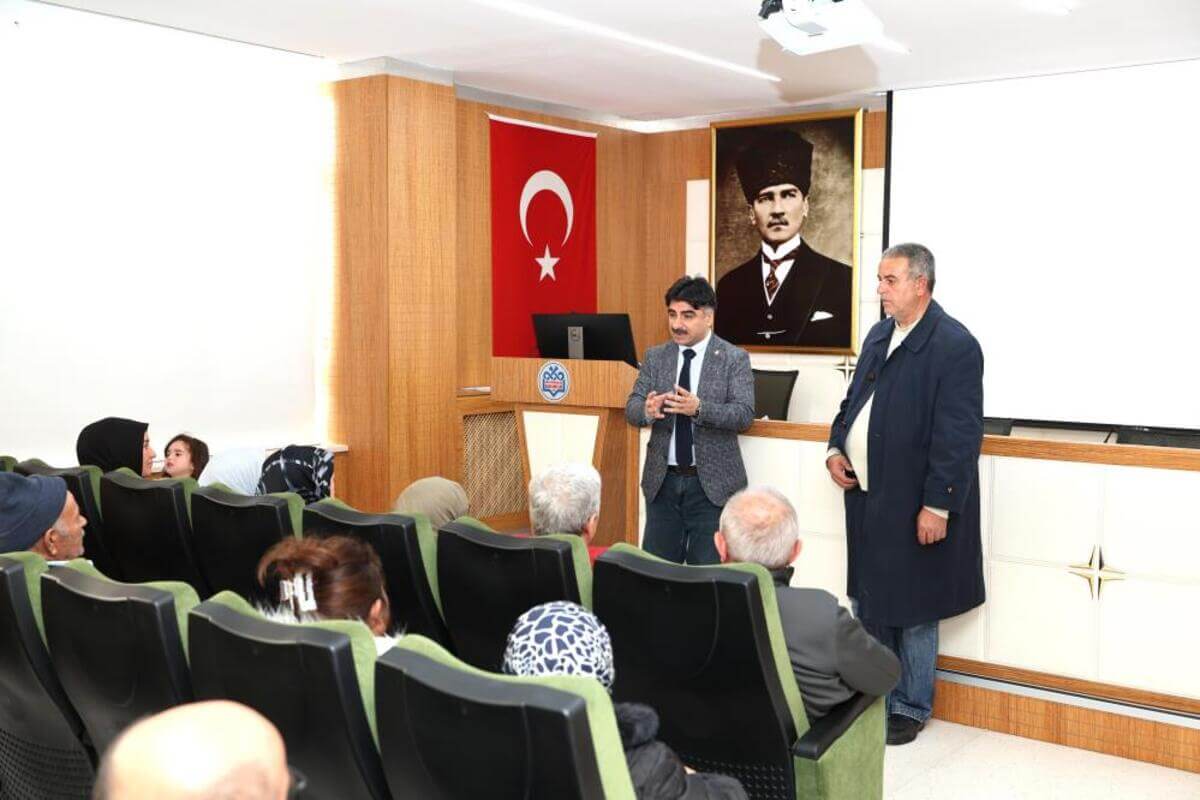 Erciyes Üniversitesi Hastaneleri'nde uyarı: Parkinson hastalığı bu yaşlarda ortaya çıkıyor!