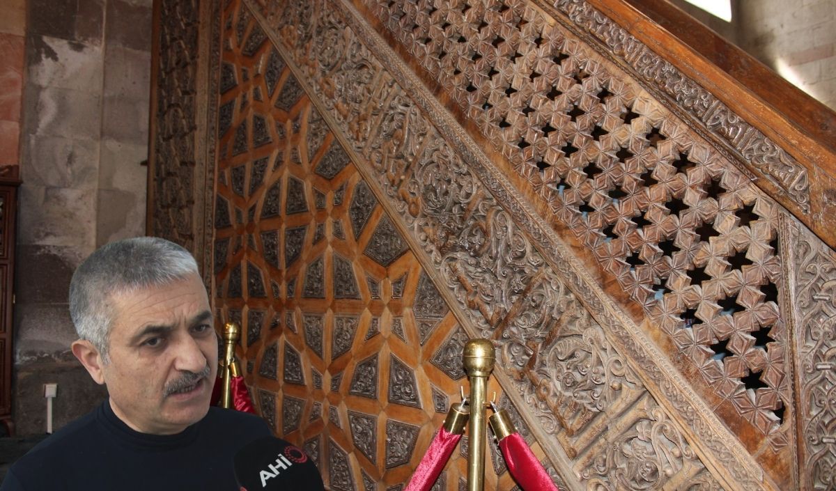 Cami I Kebir (4)