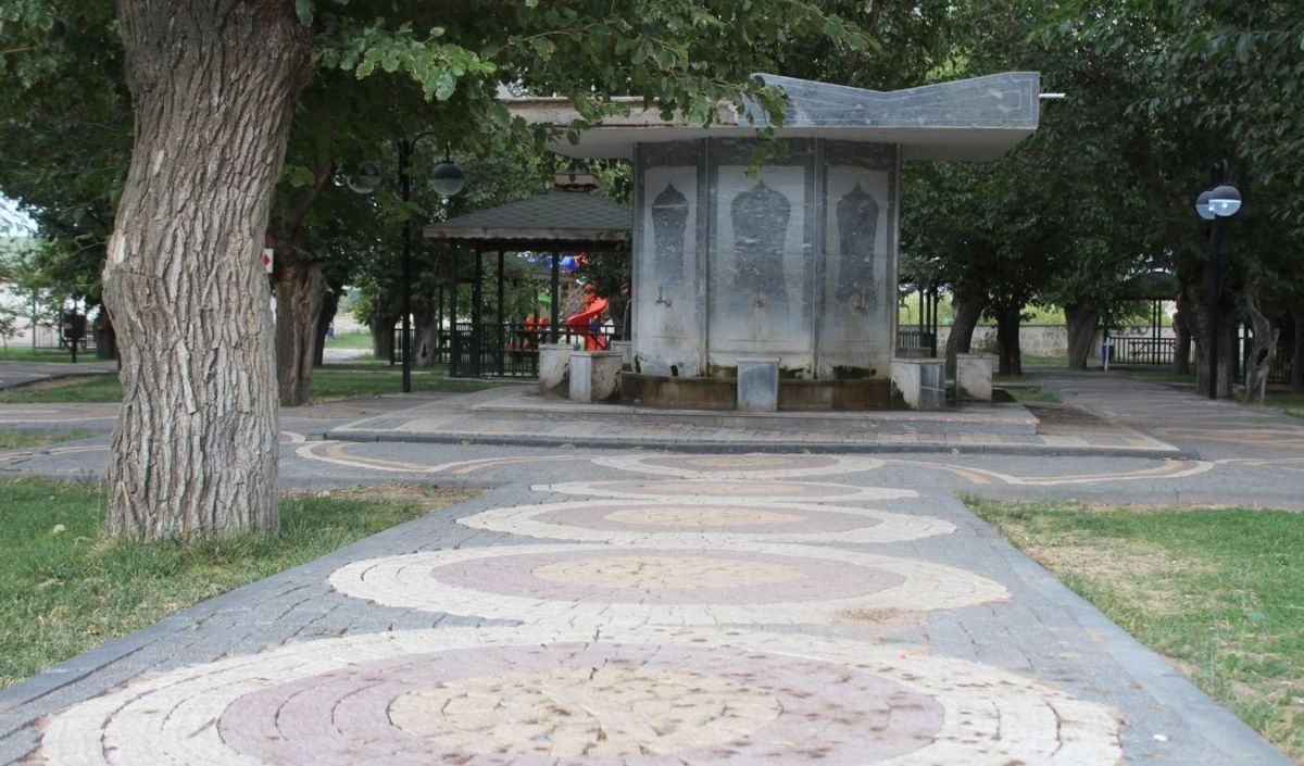 içmece