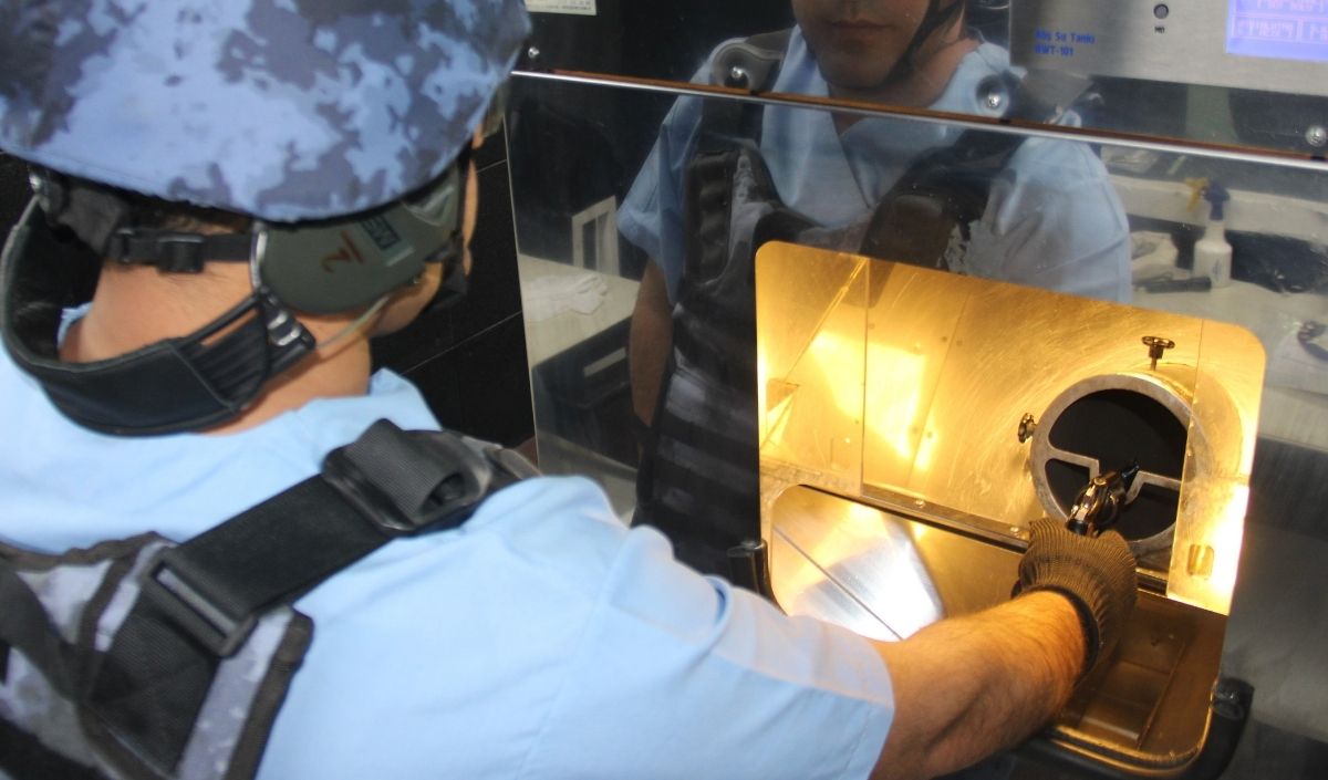 Emniyet Laboratuvarı Teknoloji