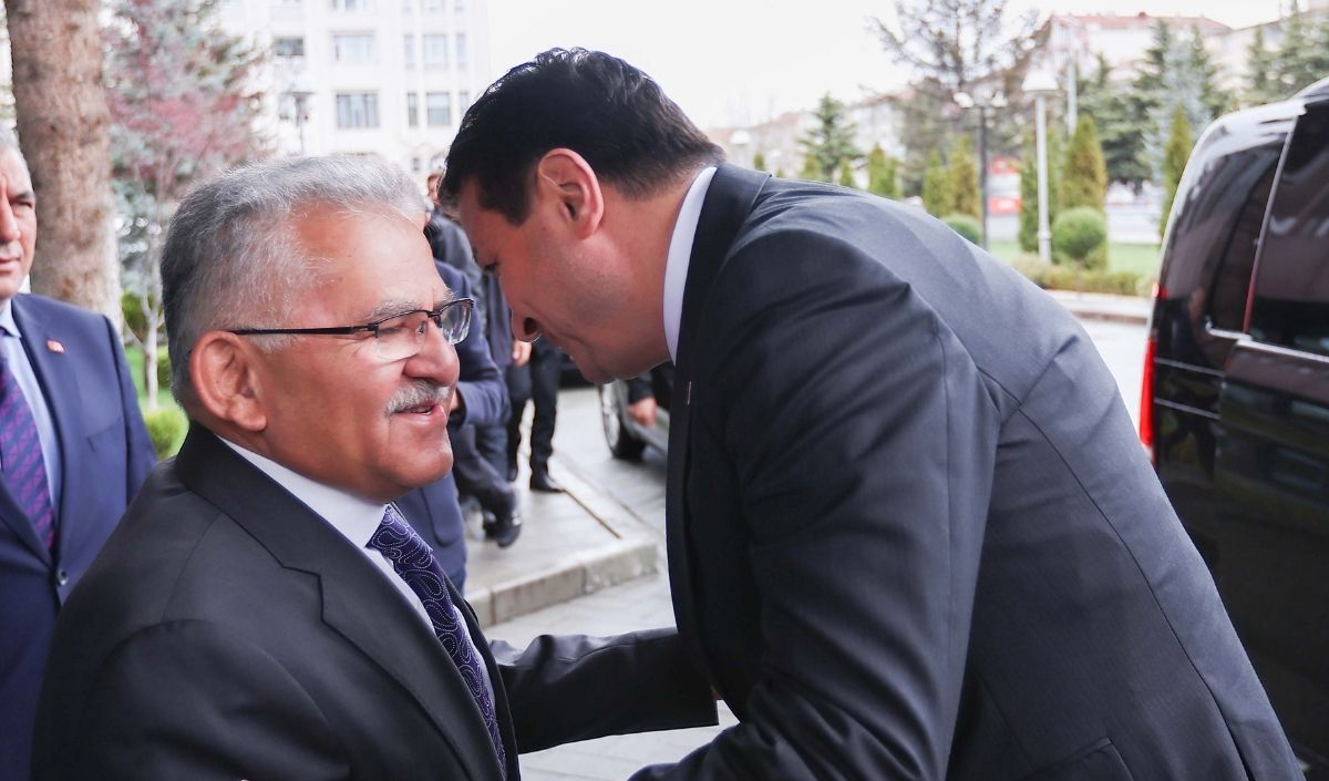 Saadet Partisinden Memduh Büyükkılıça Ziyaret (4)