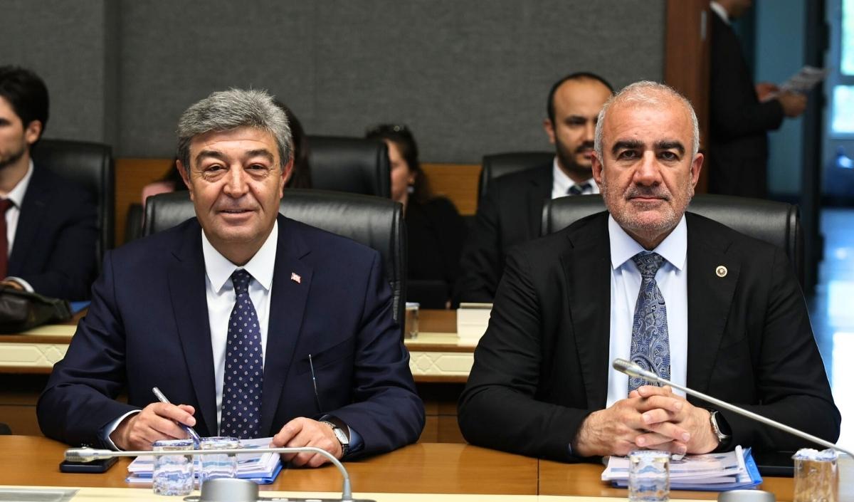 Ak Parti Dursun Ataş (1)