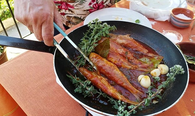 Barbounia / Barbun 
 İki yakanın da balık aşkı, bu lezzette birleşiyor. İsim benzerliği ise tesadüf değil, ortak bir mirasın izi.