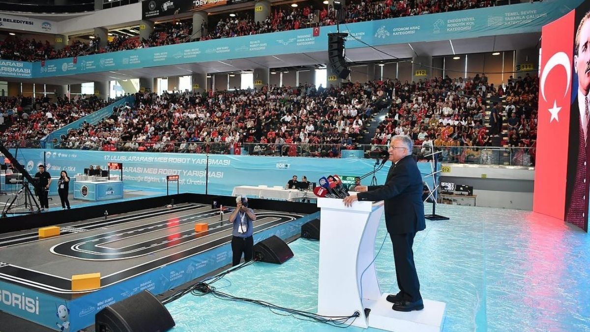 Beklenen Yarışma Başladı! Binlerce Kişi Kayseri'ye Akın Etti (1)