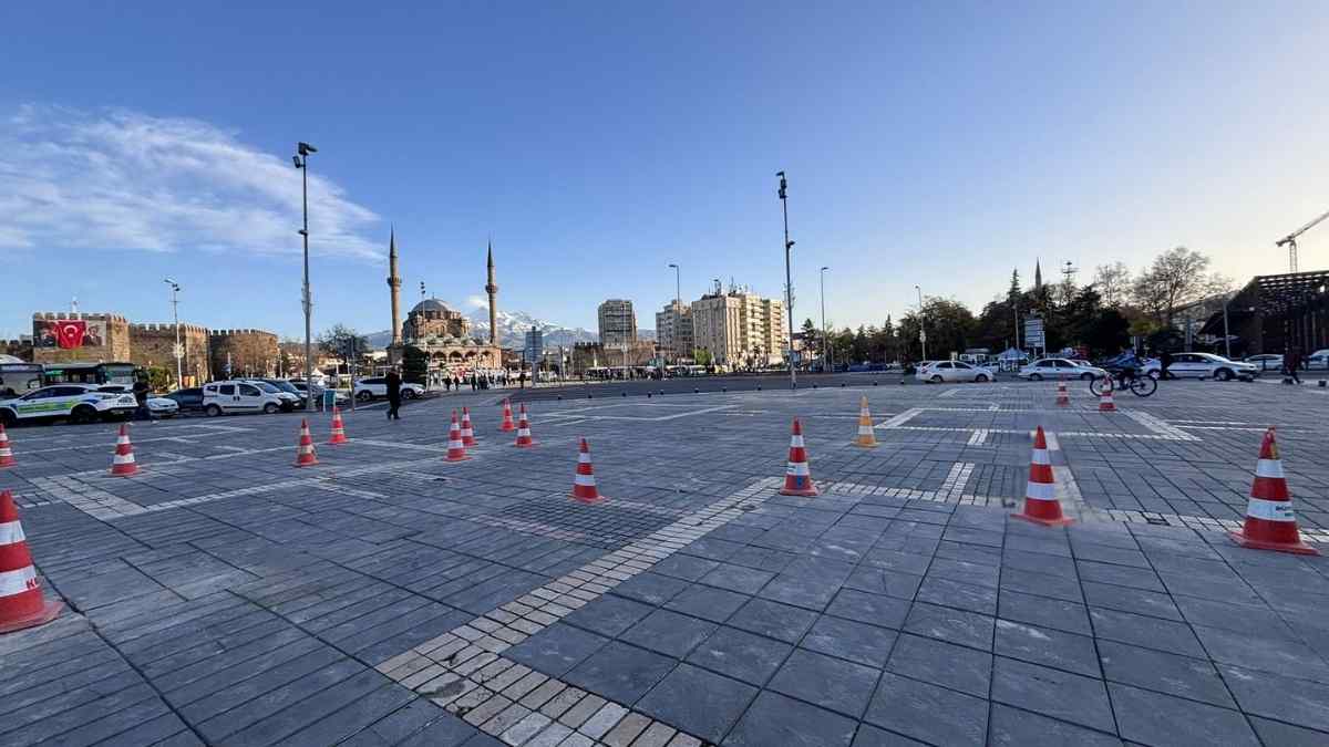 Büyükşehir Çalışmalara Başladı (1)