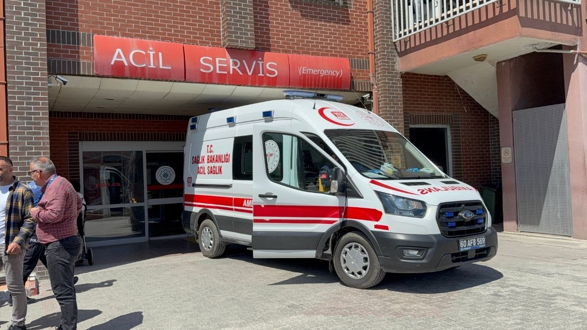 Ensesine Kene Yapışan Bebek Hayatını Kaybetti! (1)