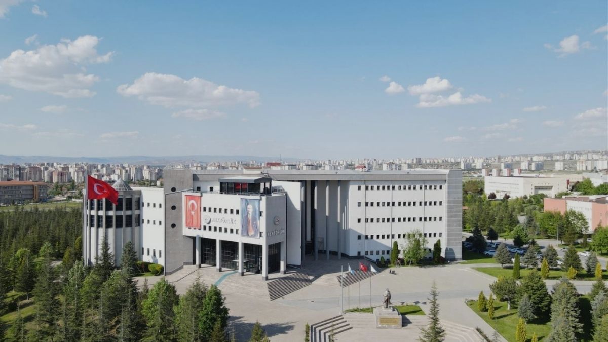 Erciyes Üni (2)-1